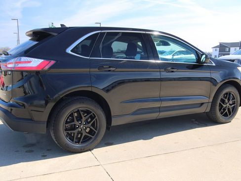 Used 2024 Ford Edge SEL image 5