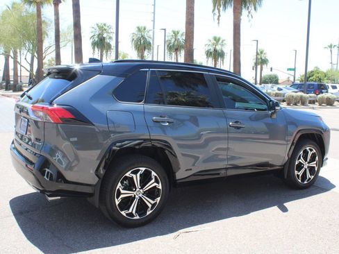Used 2025 Toyota RAV4 XSE AWD/4WD image 7