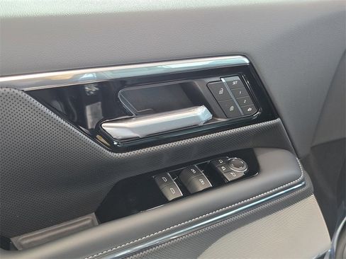 New 2025 GMC Sierra EV Denali image 10