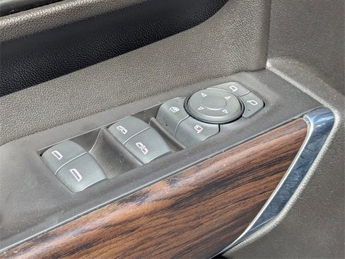 Used 2020 GMC Sierra 1500 SLT image 25