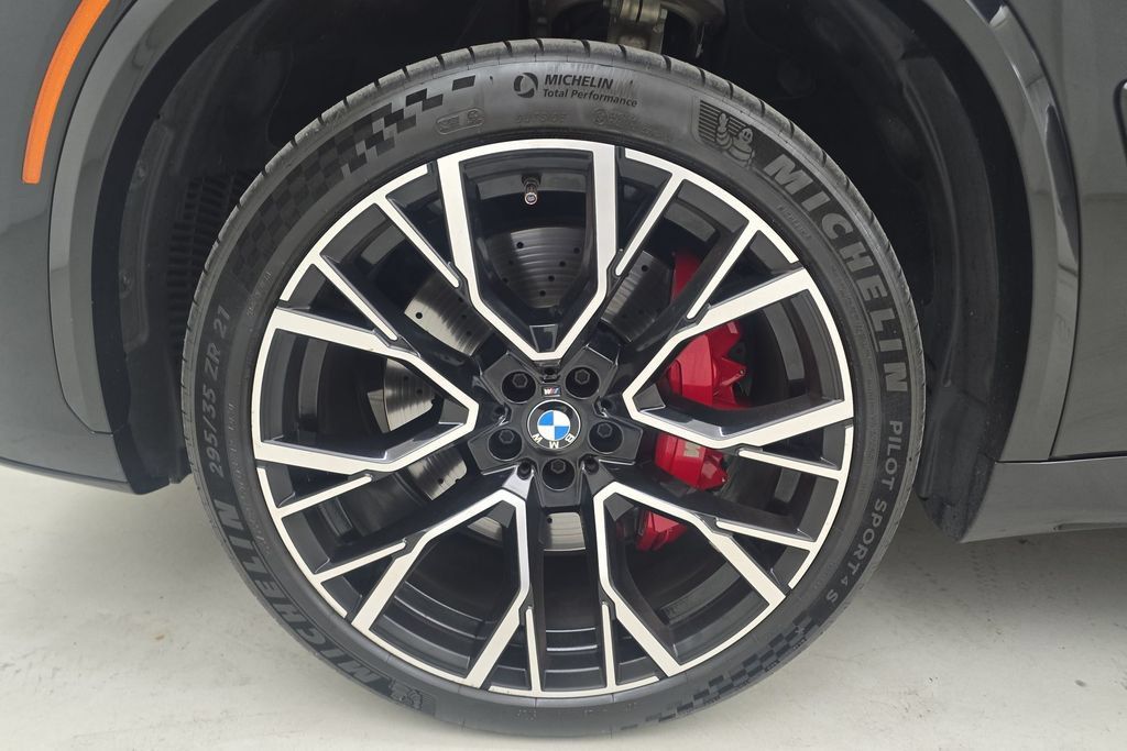 Used 2021 BMW X5 M w/ Competition Package AWD/4WD image 12