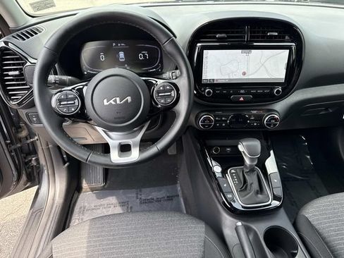 Used 2023 Kia Soul EX FWD image 18