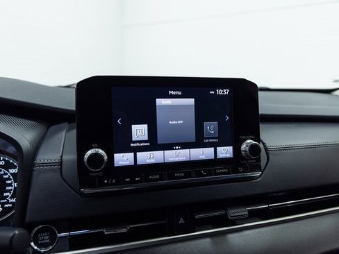 Used 2023 Mitsubishi Outlander SE image 16