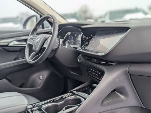 Used 2023 Buick Envision Essence image 48