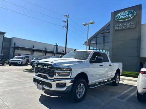 Used 2026 RAM 2500 Big Horn AWD/4WD image 1