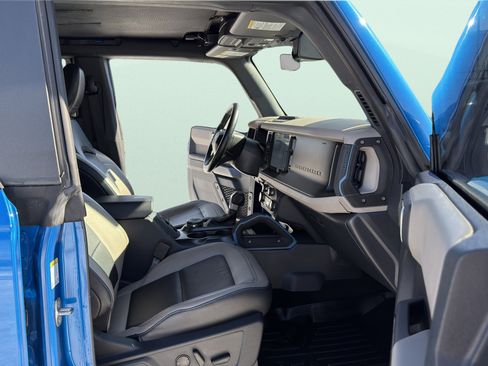 Used 2022 Ford Bronco Wildtrak image 51