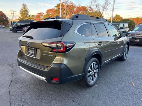 Used 2024 Subaru Outback Limited image 3
