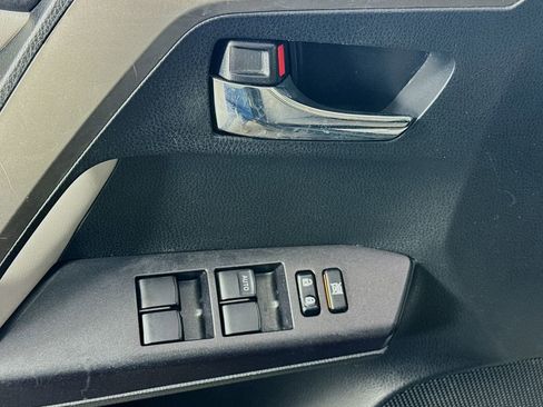 Used 2017 Toyota RAV4 XLE image 20