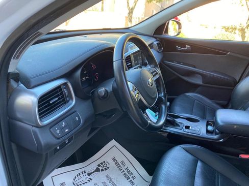 Used 2020 Kia Sorento EX FWD image 30