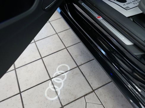 Used 2018 Audi A4 2.0T Prestige w/ Prestige Package AWD/4WD image 28