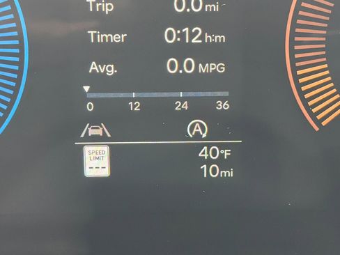 New 2026 Hyundai Santa Fe SE image 36