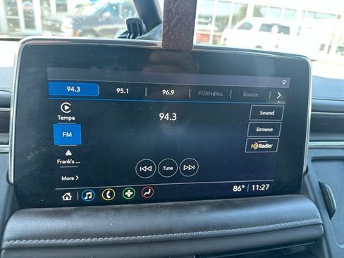 Used 2021 Chevrolet Suburban Z71 w/ Z71 Signature Package AWD/4WD image 21