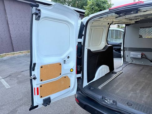 Used 2016 Ford Transit Connect XL FWD image 17