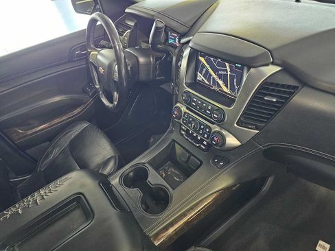 Used 2018 Chevrolet Tahoe LT w/ Luxury Package AWD/4WD image 11