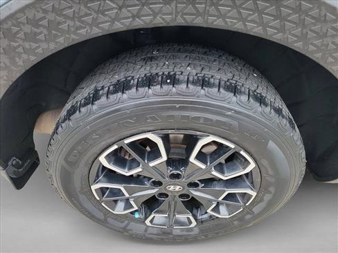 Used 2022 Hyundai Santa Cruz SEL image 11