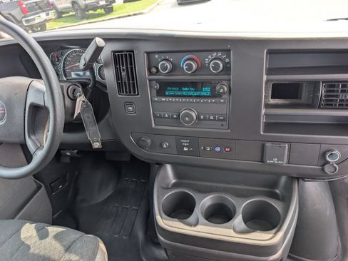 Used 2025 GMC Savana 2500 w/ Driver Convenience Package RWD image 18
