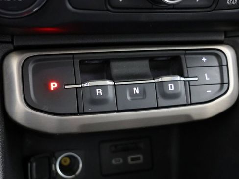 Used 2023 GMC Acadia Denali w/ Denali Technology Package AWD/4WD image 6