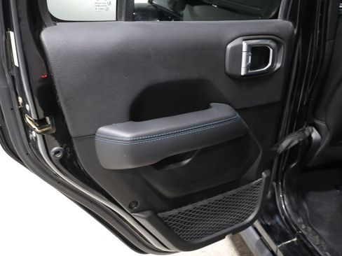 Used 2021 Jeep Wrangler Unlimited Rubicon 4xe w/ Steel Bumper Group image 17