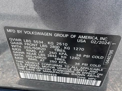 Used 2024 Volkswagen Atlas Cross Sport SE image 42