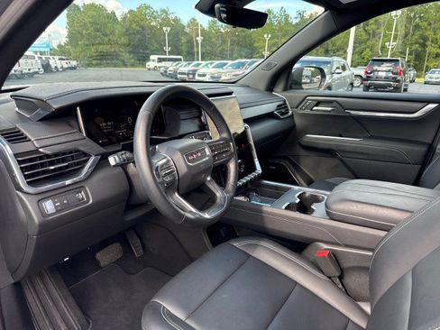 Used 2026 GMC Acadia Elevation w/ Elevation Premium Package FWD image 21
