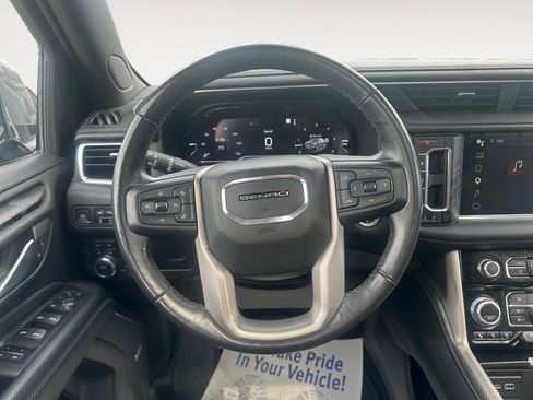 Used 2022 GMC Yukon XL Denali AWD/4WD image 12