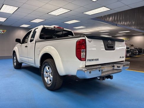 Used 2013 Nissan Frontier SV w/ SV Value Truck Pkg image 10