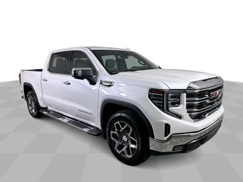 Used 2022 GMC Sierra 1500 SLT AWD/4WD image 2