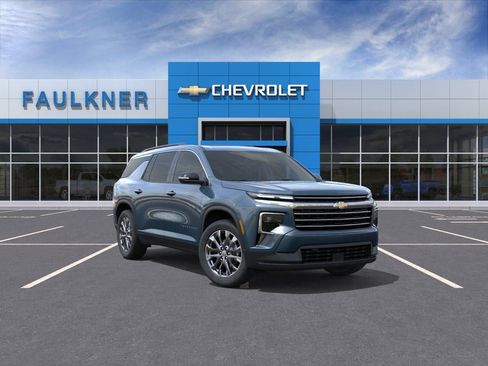 New 2026 Chevrolet Traverse LT w/ Sun and Wheel Package AWD/4WD image 5