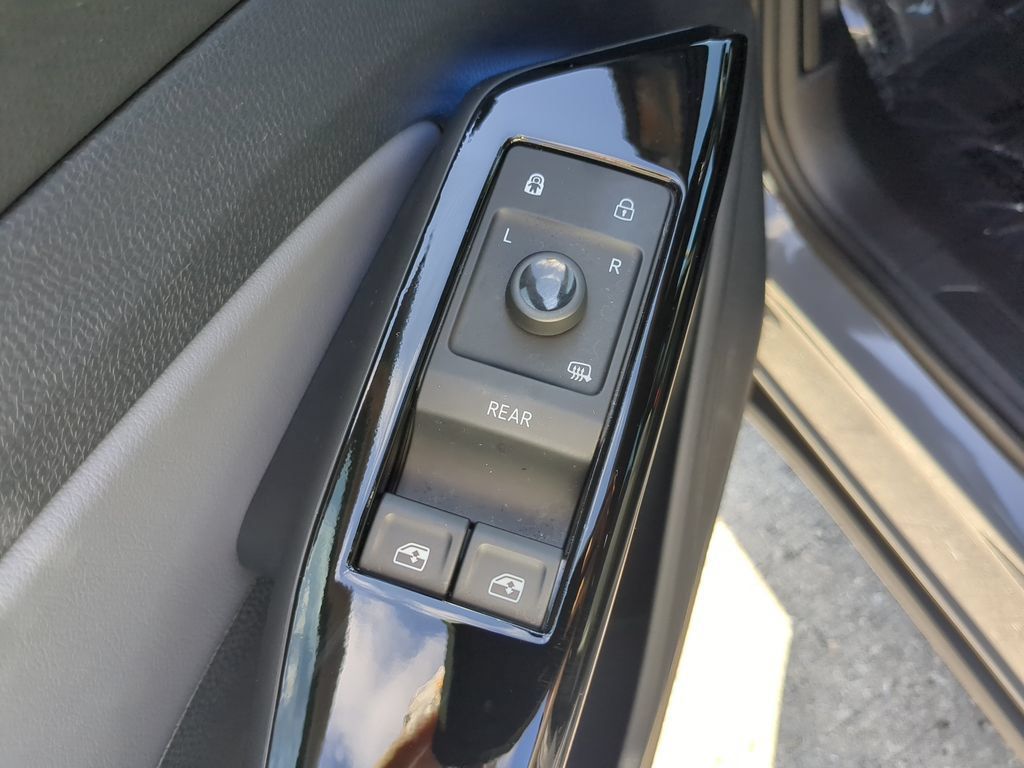 Certified 2023 Volkswagen ID.4 Pro S RWD image 18