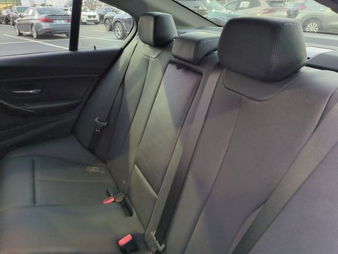 Used 2018 BMW 320i xDrive Sedan image 31