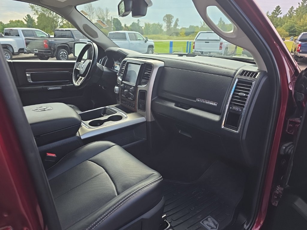 Used 2018 RAM 1500 Laramie w/ Convenience Group AWD/4WD image 27