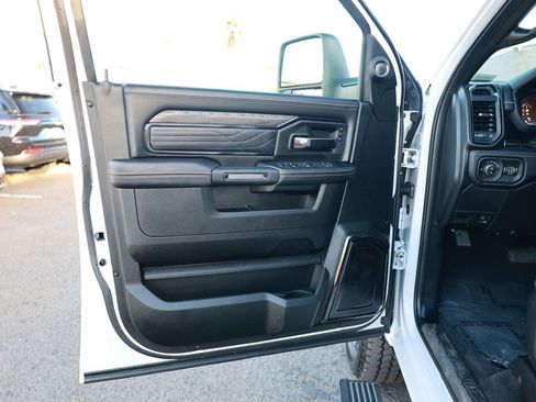 New 2026 RAM 2500 Limited image 14