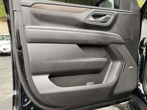 Used 2023 Chevrolet Suburban High Country image 23