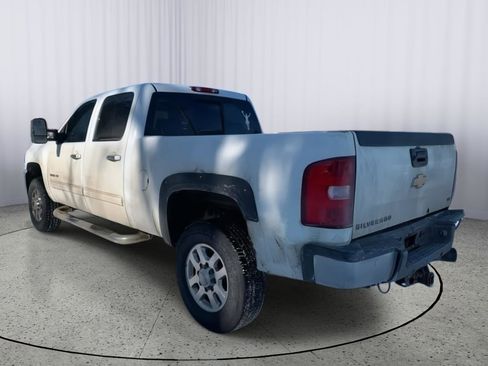 Used 2011 Chevrolet Silverado 2500 LTZ w/ LTZ Plus Package image 5