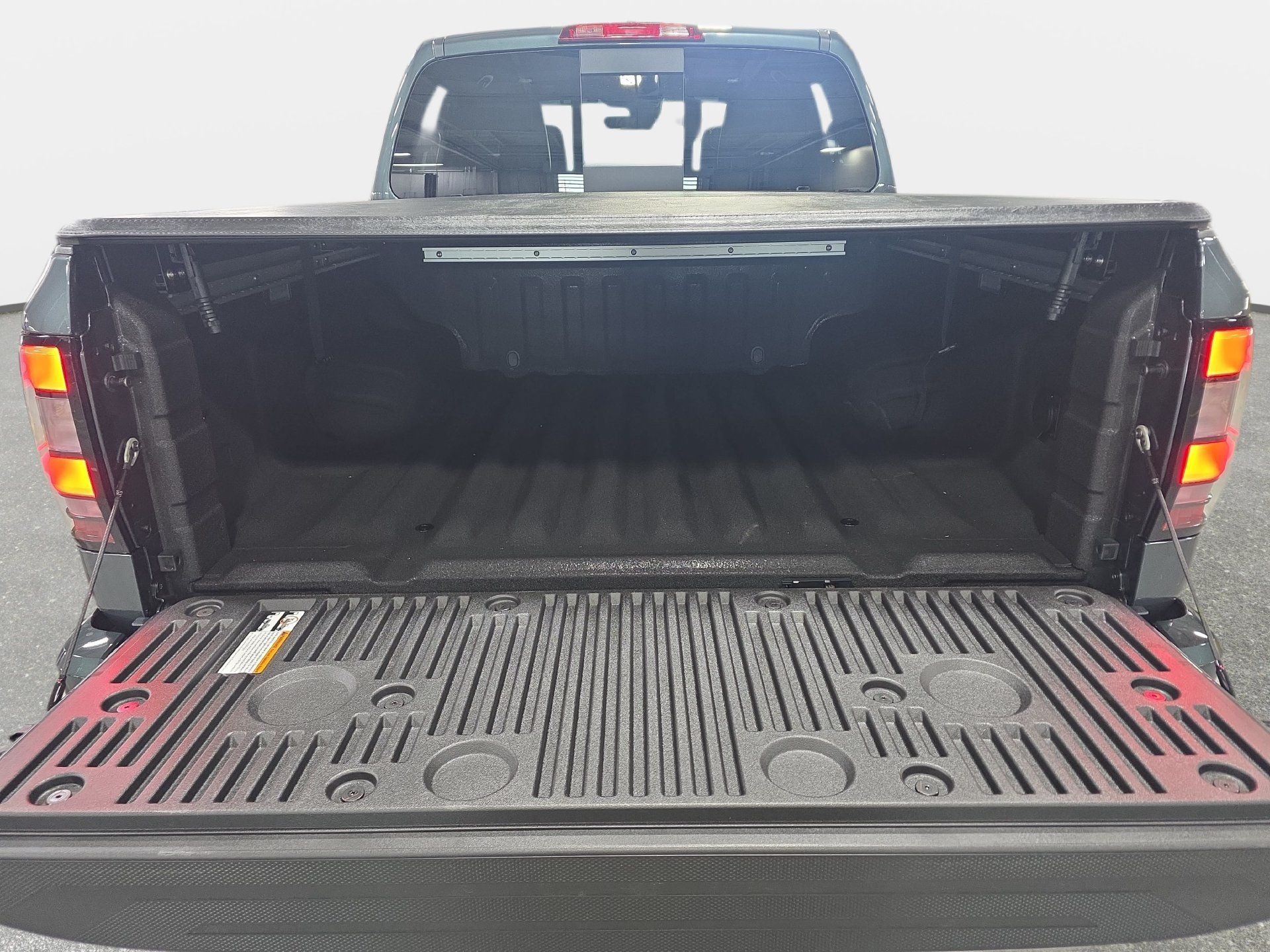 New 2027 Nissan Frontier PRO-4X w/ Pro Premium Package AWD/4WD image 12