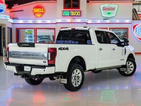Used 2021 Ford F350 Platinum image 3