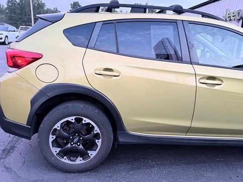 Used 2022 Subaru Crosstrek 2.0i Premium AWD/4WD image 9