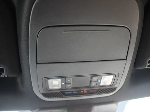 Used 2021 Ford F150 XLT AWD/4WD image 11