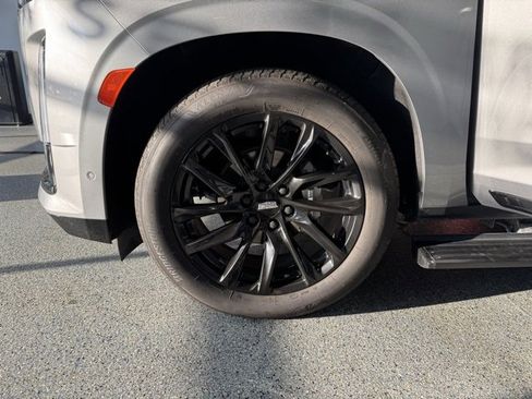 Used 2023 Cadillac Escalade Sport w/ LPO, ONYX Package image 28