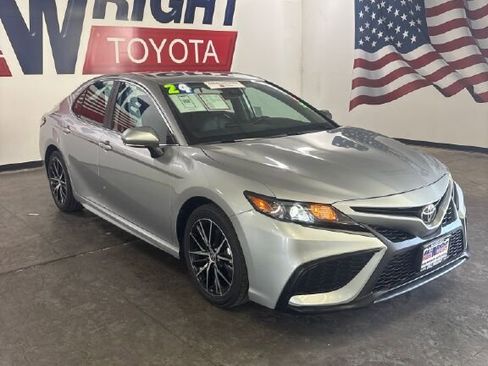 Certified 2024 Toyota Camry SE image 1