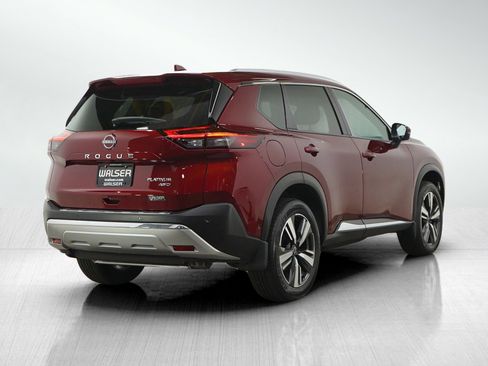 Used 2023 Nissan Rogue Platinum AWD/4WD image 6
