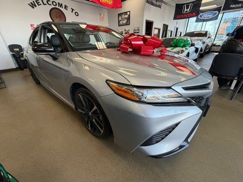 Used 2019 Toyota Camry XSE w/ Navigation Package image 14