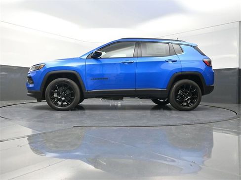 New 2026 Jeep Compass Latitude image 20