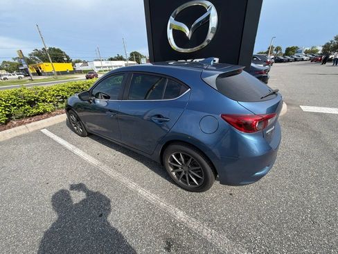 Used 2018 MAZDA MAZDA3 Grand Touring FWD image 4