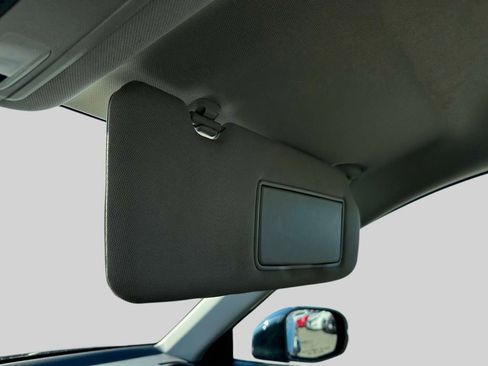 Used 2025 Honda CR-V LX image 31