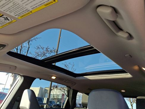 Certified 2025 INFINITI QX60 Luxe image 15