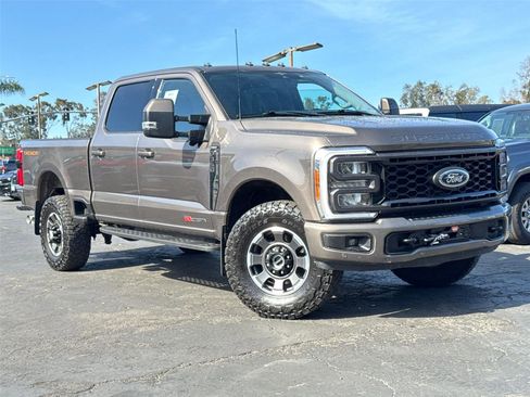 Used 2023 Ford F350 Lariat w/ Lariat Ultimate Package AWD/4WD image 2