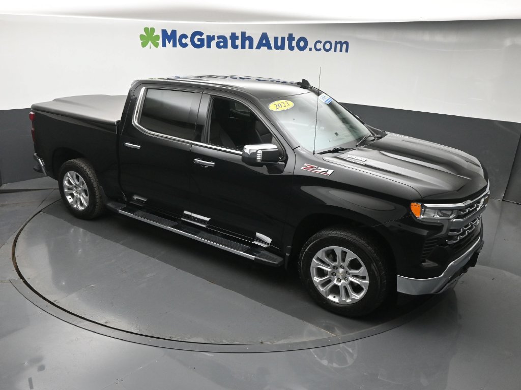 Used 2023 Chevrolet Silverado 1500 LTZ w/ Technology Package AWD/4WD image 3