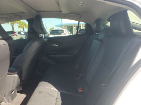 Used 2025 Toyota Prius FWD image 12