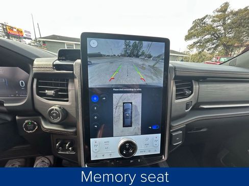 Used 2024 Ford Expedition Max Platinum image 44